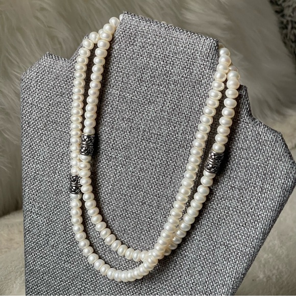 Adjustable Length 3pc White Freshwater Pearls with Magnetic Clasps - Picture 9 of 11